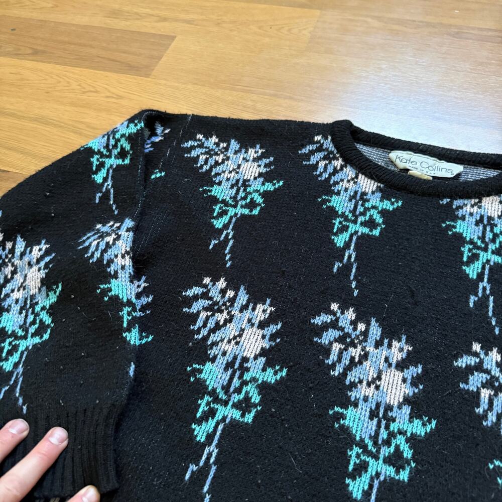 Women's Vintage 80's Kate Collins Black Floral Knit Pullover Crewneck Sweater S - Picture 2 of 8